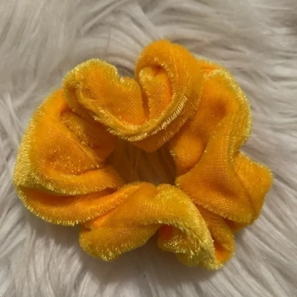 Set of 3 velvet scrunchies yellow,‎ brown & green